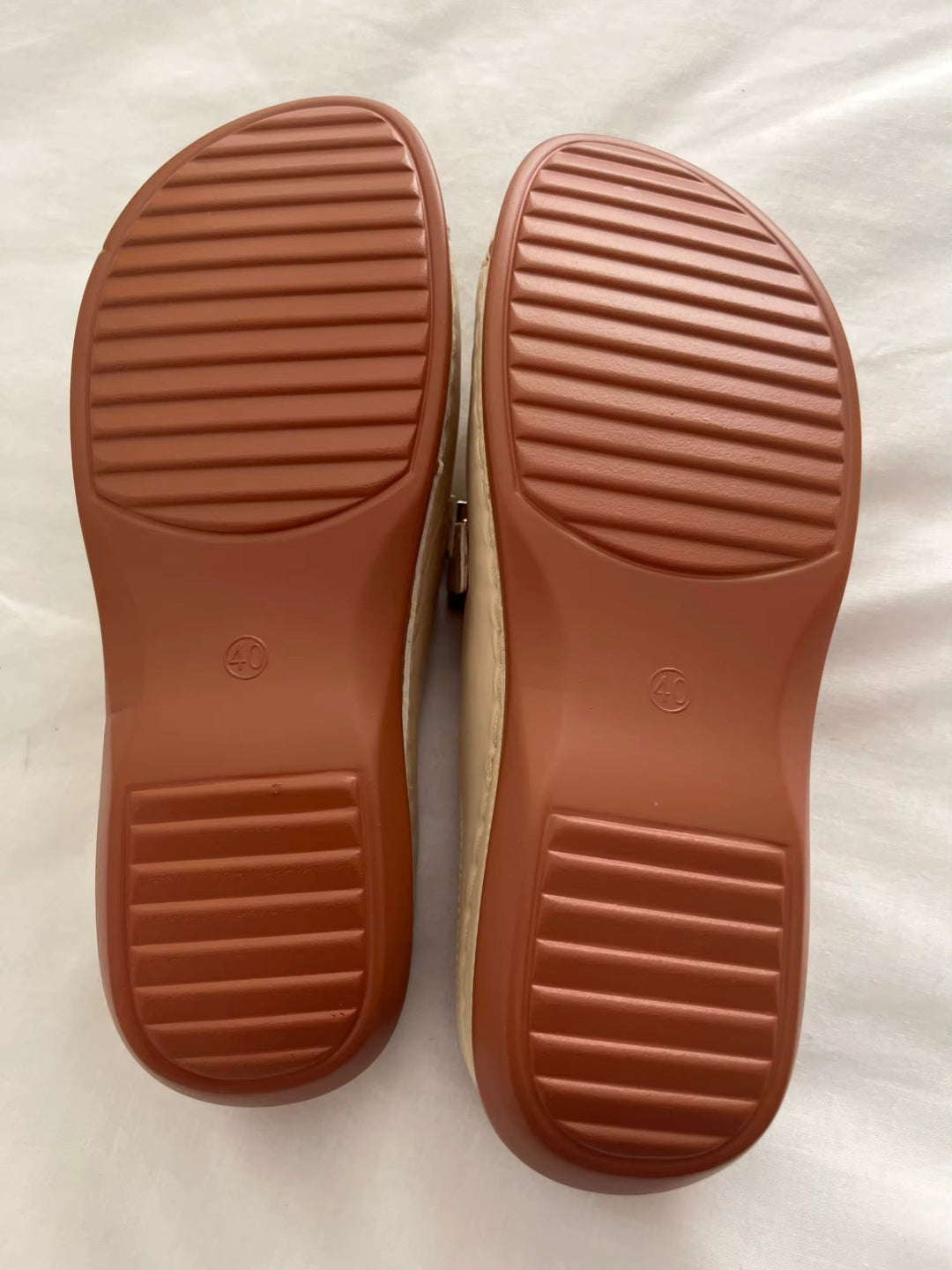 Léana | Mules Orthopédiques Boucle Dorée
